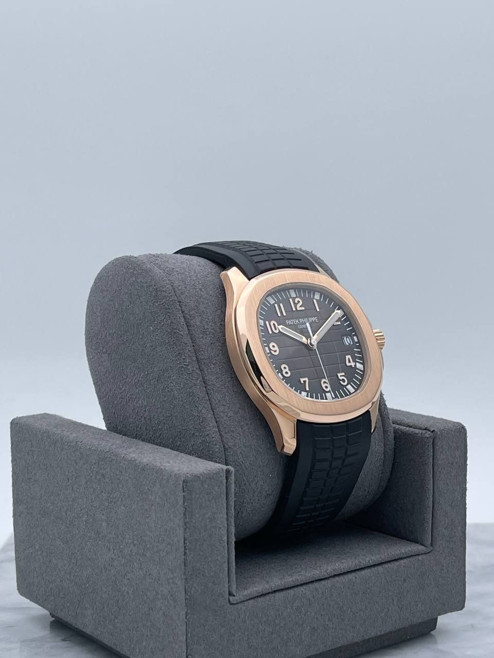 Patek Philippe Aquanaut 5167R Rose Gold