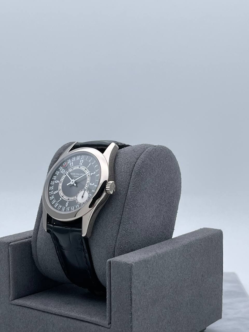 Patek Philippe Calatrava 6000G-010
