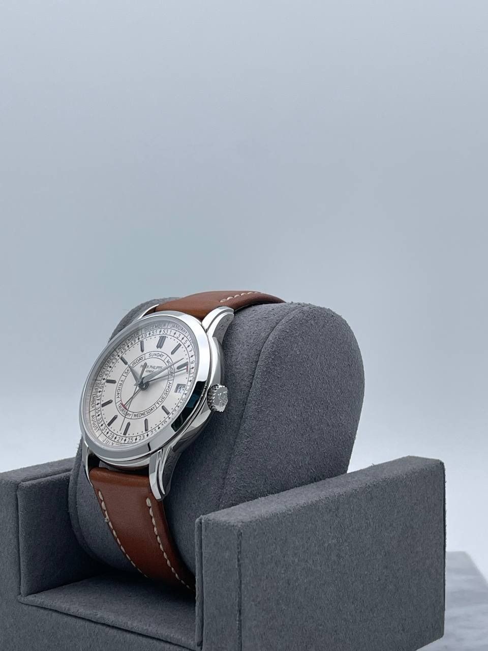 Patek Philippe Weekly Calendar 5212A
